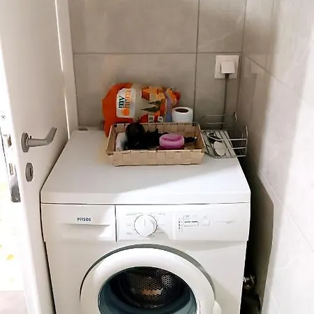 Spacious Comfortable - Gold Serenity Apartment