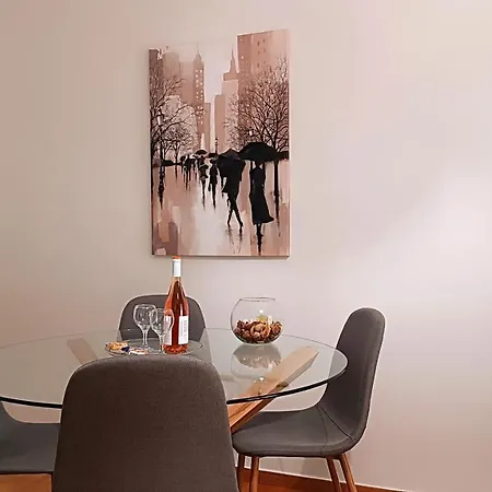 Spacious Comfortable - Gold Serenity Apartment Athens