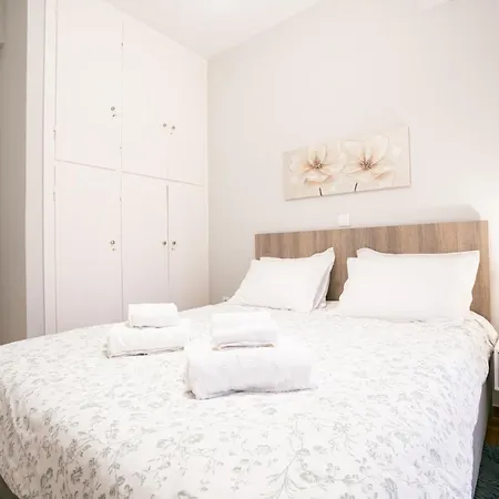 Apartment Spacious Comfortable - Gold Serenity Athens