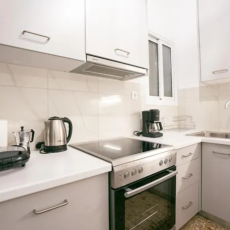 Spacious Comfortable - Gold Serenity Apartment